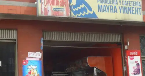 PANADERIA Y CAFETERUA MAYRA YINNETH PANADERIA Y CAFETERUA MAYRA YINNETH
